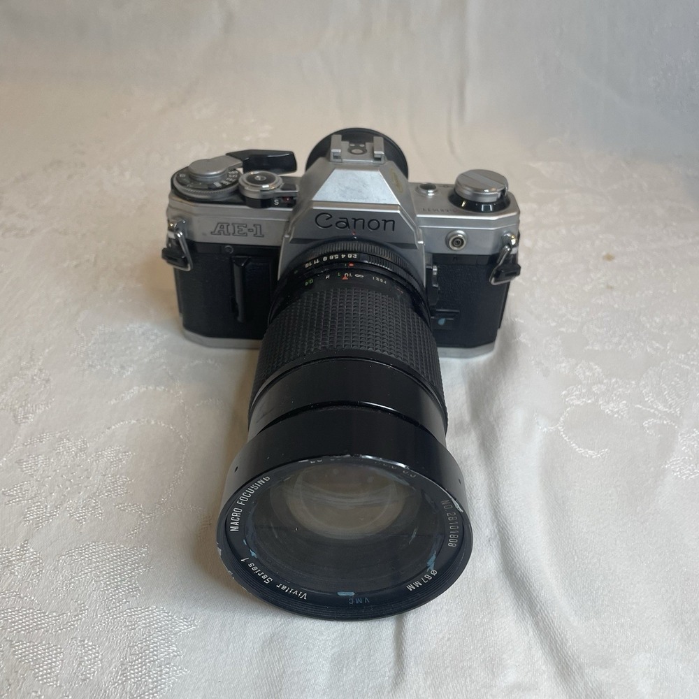Vintage Canon AE-1 Film Camera 35mm w/‎ Lens FOR PARTS